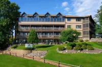 The Pointe Hotel and Suites Hotels in Minocqua