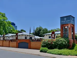 Courtyard Hotel Rosebank