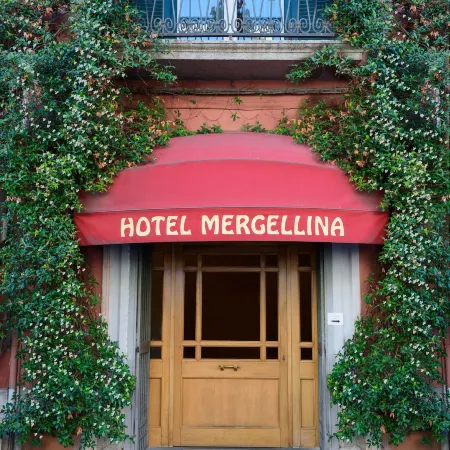 Hotel Mergellina Отели рядом с достопримечательностью «Прогулка»