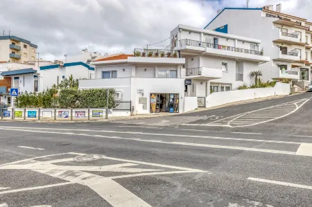 Selina Boavista Ericeira Отели в г. Энкарнасан