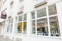 HI Hostel Zagreb Hotel a 