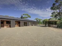 Steeles Island Retreat Hotels in Sorell