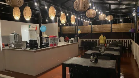 Seaside Traveler's Inn by Camiguin Island Home