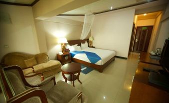 Lewi Resort and Spa