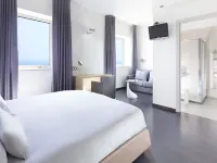 Club Meeting Hotel Hotels near 105 Stadium