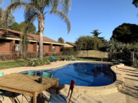 Kingswood Motel Hotels in Tocumwal