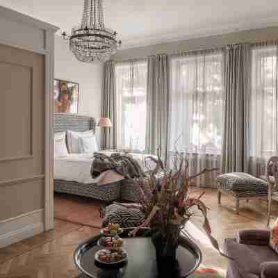 The Sparrow Hotel Rooms