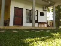 Traveller's Home Hotel Hotels in Tissamaharama