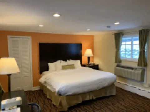 四風鄉村汽車旅館