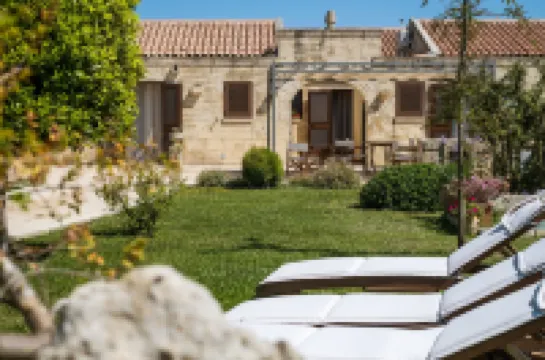 Agriturismo Alonì Costarella Masseria