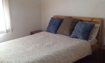 Livingstone Guest Farm - Hostel