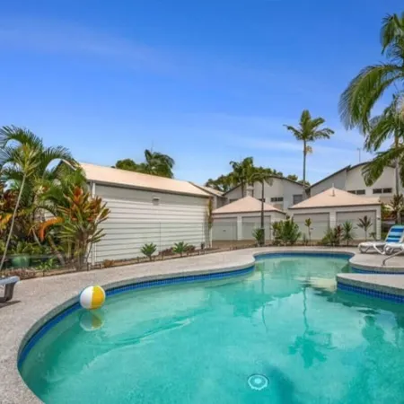 Noosa Entrance Waterfront Resort