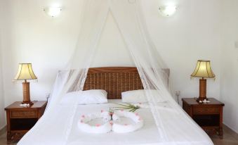 Le Surmer Self Catering Chalets