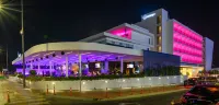 Seasons Hotel (Adults Only)