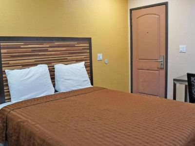 Holly Crest Hotel - Los Angeles, LAX Airport