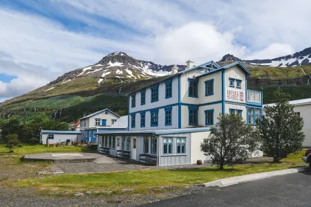 Snæfell - Hotel by Aldan Отели в г. Mulathing