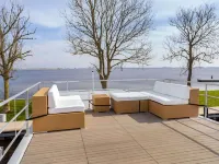 Houseboat Sneekermeer with Garden and Views