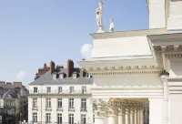 Oceania l'Hôtel de France Nantes Отели рядом со станцией GARE SNCF ACCESS NORD RAILWAY STATION