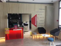 Crjs et Auberge de Jeunesse - Hostel Hotels in Chouzy-sur-Cisse