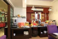 The Malayan Plaza Hotel - breakfast