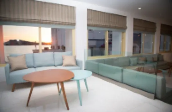 Zephyros Hotel