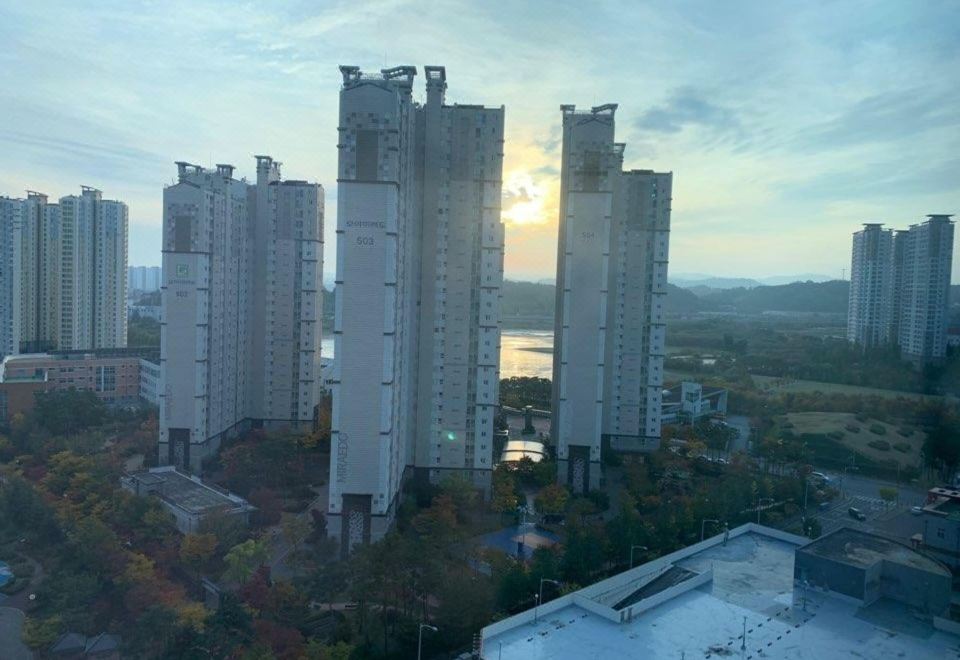 3. 세종시티 오송호..