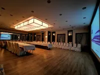 White Park Hotel Hotel a Yeni