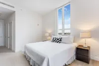 Dadeland Towers by Miami Vacations Hotels in Glenvar Heights