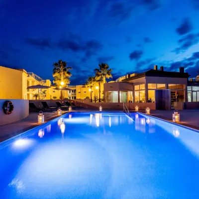 Placid Village Hotels near Carvoeiro Beach
