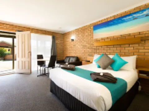 Statesman Motor Inn Hotels in Corowa