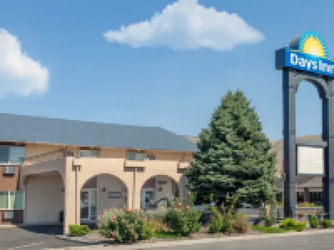 Days Inn by Wyndham Yakima Hotels in Yakima