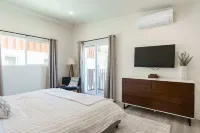 The Rosemont IV - La Jolla Luxury