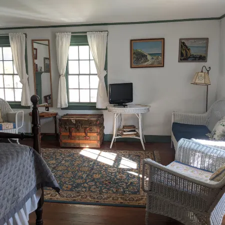 The Anderson Cottage Bed & Breakfast Hotels in Bath County