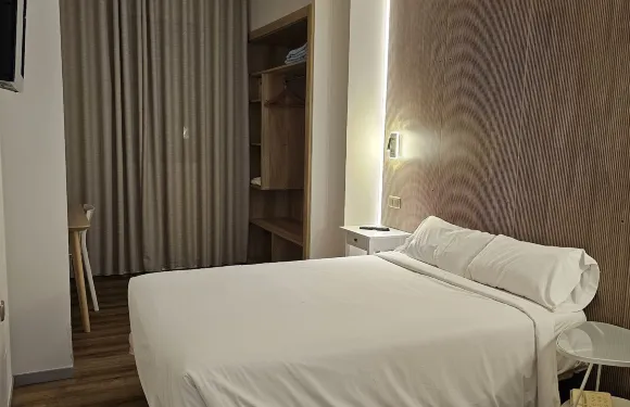 威拉瑟谷拉酒店