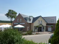 Zur Alten Schmiede GmbH Hotels in der Nähe von Edeka Center Kox