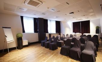 Grand Plaza Hotel & Wellness