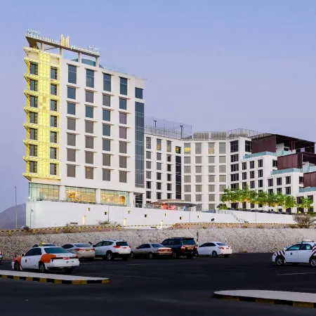 Grand Millennium Muscat connected to Muscat Grand Mall