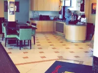 Super 8 by Wyndham Hartford Hotels in Hartford