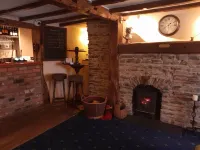 The Dolfor Inn - С баром