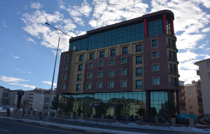 Winter City Hotel