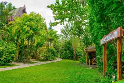 Chez Charly Bungalow Các khách sạn ở Nai Yang Beach