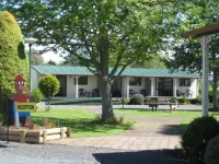 Otorohanga Kiwi Holiday Park فنادق في Hangatiki