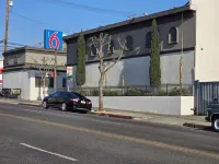 Motel 6 Los Angeles, CA - Downtown - Motels