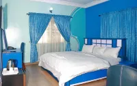 Resdon Hotel and Suites - พร้อมWifi
