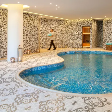 Vangelis Hotel & Suites