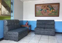 La Brea Inn