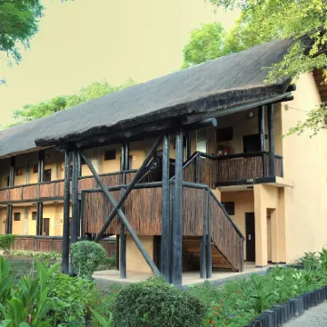 Cresta Riley's Hotel Hotels near Maun International Airport