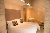 Moditlo River Lodge Hotels in Kampersrus AH