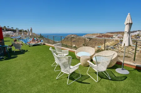 Balcon del Mar Отели рядом с достопримечательностью «Плайя Анфи дель Мар»