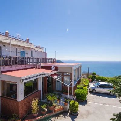 Mini Hotel - Angolo di Paradiso - Hotels near Teatro Palapartenope